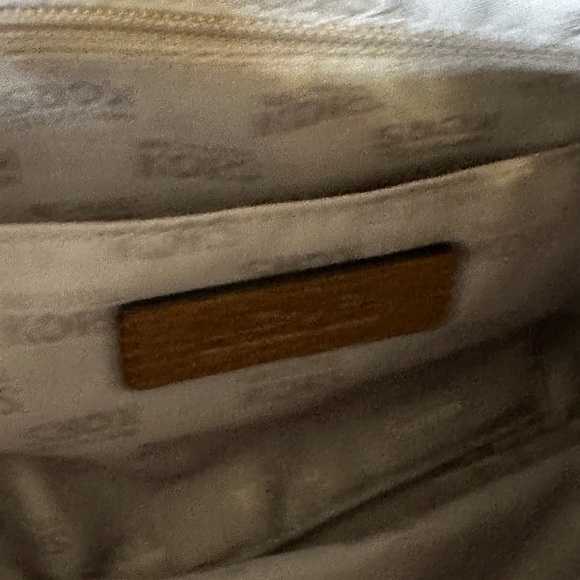 NWOT - Michael Kors Medium Bedford Convertible Satchel. Retail $398.00 - Picture 5 of 7